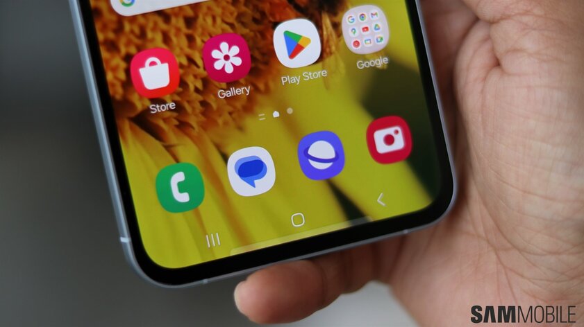 Настолько удачный смартфон, что Samsung не продаёт его в США. Обзор Galaxy A55 с уникальной фишкой — Дизайн. 3